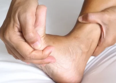Treating Plantar Fasciitis with Acupuncture and Gua Sha