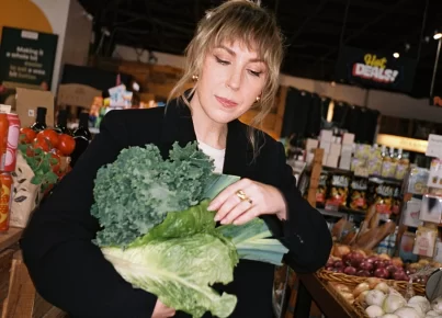 Holistic Nutrition for Joint Health: Foods That Reduce Inflammation and Support Mobility